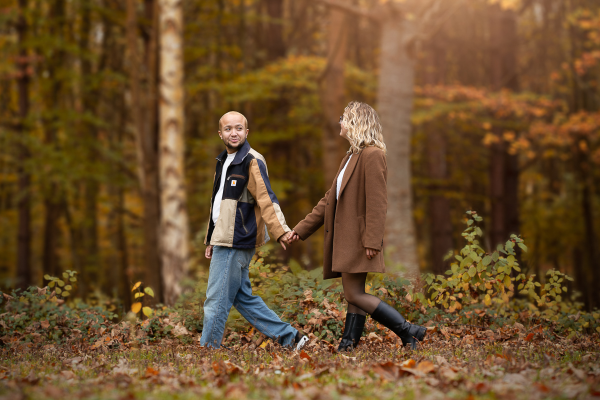 couple foret seance photo professionnelle automne